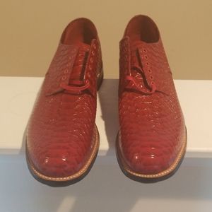 Dress shoes